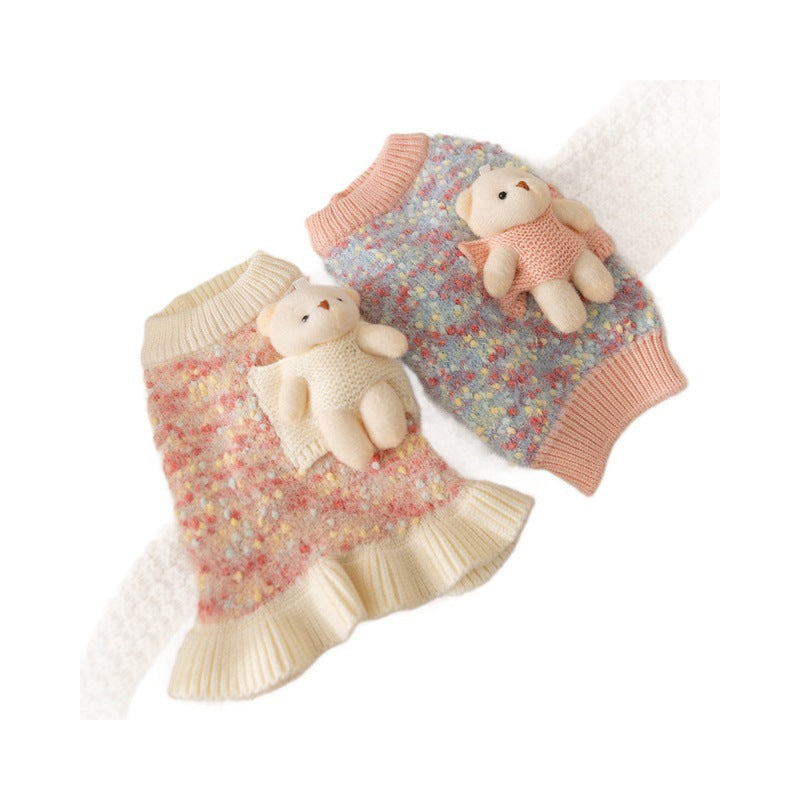 Autumn and Winter New Three-dimensional Teddy Bear Pet Clothes, Cute Two Legged Knitted Sweater for Cats, German No Fur Cat Adaptation, Soft and Light Beige Friendly Knitted Material, Strong Warmth Retention, No Restrictions on Pet Activities